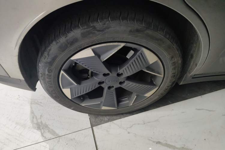 Used AION Y 2022 70 Enjoyment Edition Lithium Iron Phosphate Exterior 5