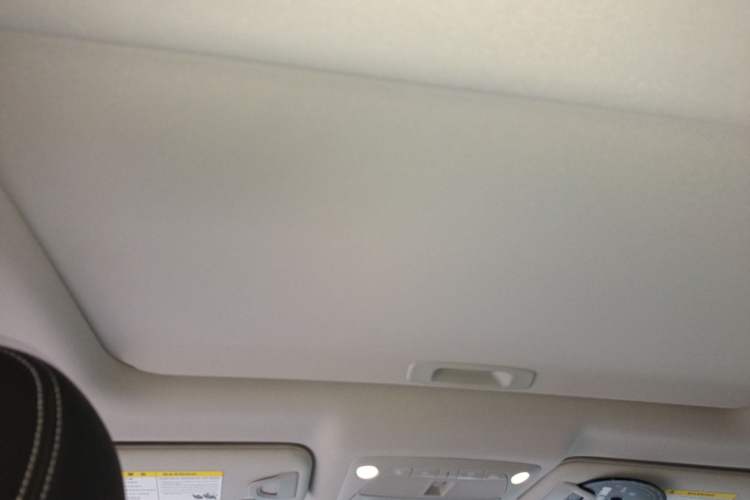 Used Infiniti Q50L 2018 2.0T Enjoyment Version China VI Standard Headliner