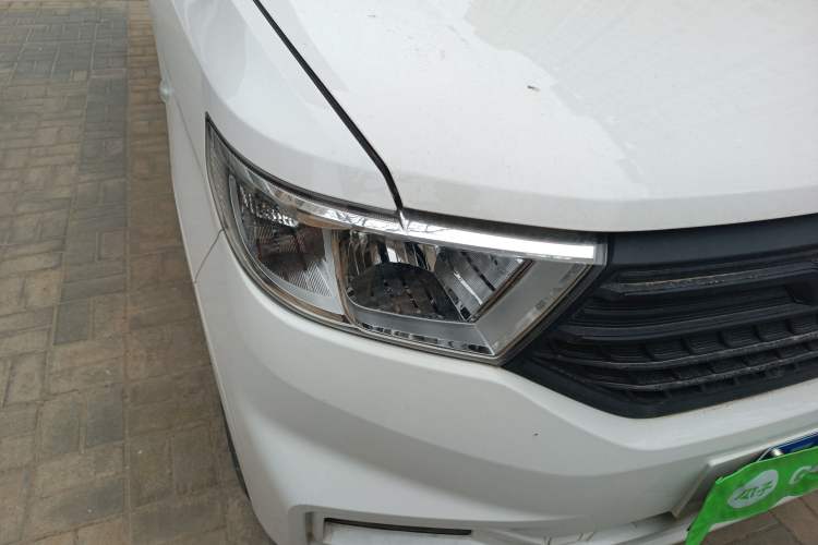 Used Wuling Hongguang V 2022 1.5L Jingqu Edition Electric-Assist LAR