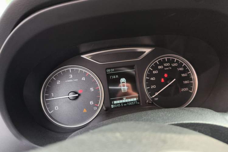 Used Dongfeng Ruichi 6 2019 2.5T Manual Two-Wheel Drive Diesel Standard Version ZD25T5