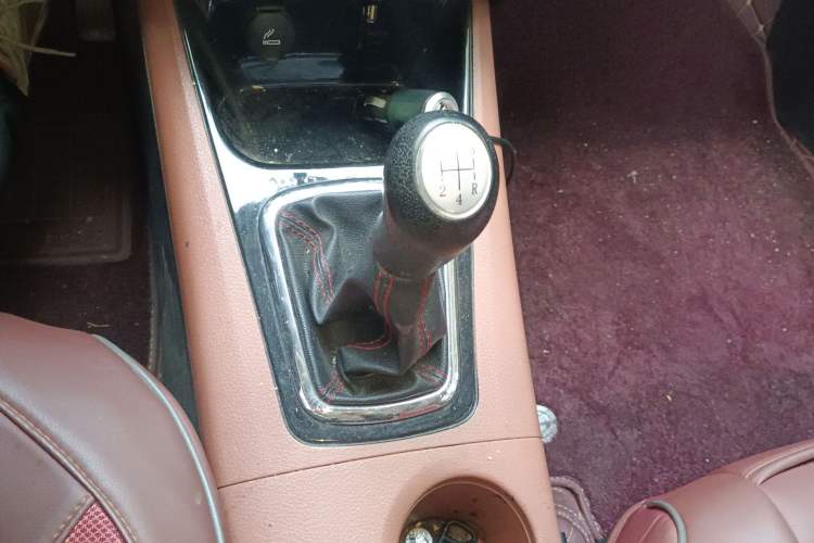 Used FORTHING Joyear X5 2013 1.6L Manual Luxury Model China IV Standard Gear Lever
