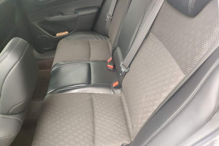 Used Honda Jade 2017 1.8L automatic Comfort version 5 seats
