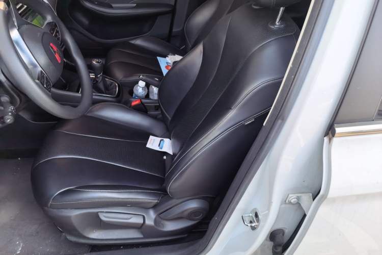 Used Roewe i5 2019 1.5L Manual 4G Connectable Langhao Edition Left Front Seat