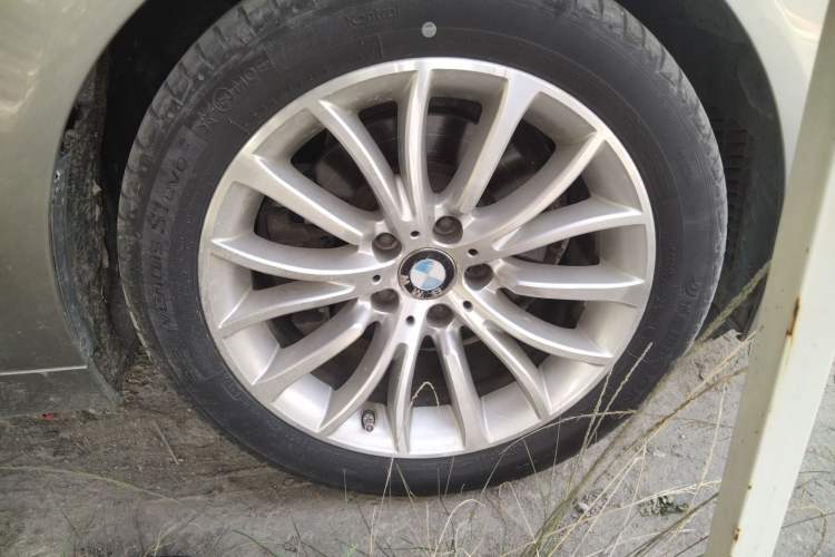 Used BMW 5 Series 2014 525Li Luxury Design Package
