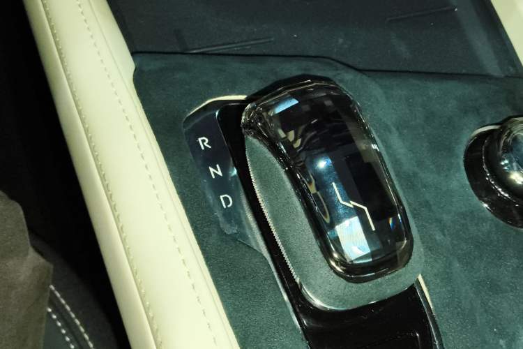 Used Zeekr 001 2023 WE Edition 86 kWh Gear Lever