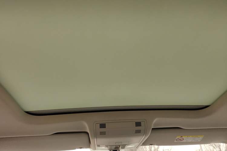 Used Volkswagen Tayron X 2020 330TSI Two-Wheel Drive Luxury Smart Connectivity Version
