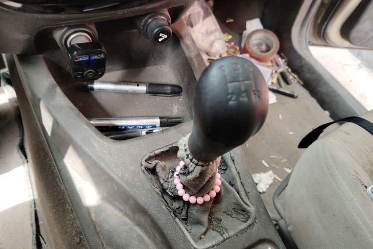 Used Wuling Rongguang V 2018 1.5L Standard Version
