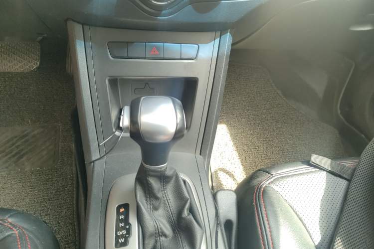 Used Roewe 350 2014 1.5L Automatic Xunda Edition
