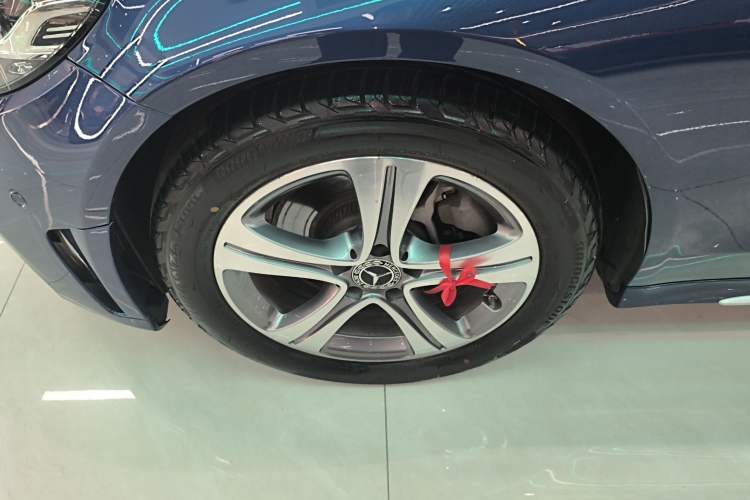 Used Mercedes-Benz C-Class 2020 C 260 L Sport Edition Left Front Wheel Hub