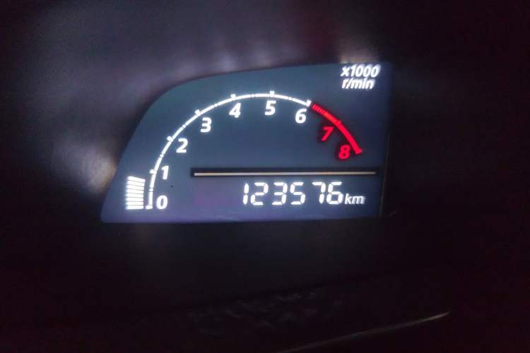 Used Mazda 3 Axela 2014 Sedan 1.5L Manual Comfort Model Odometer Close Up