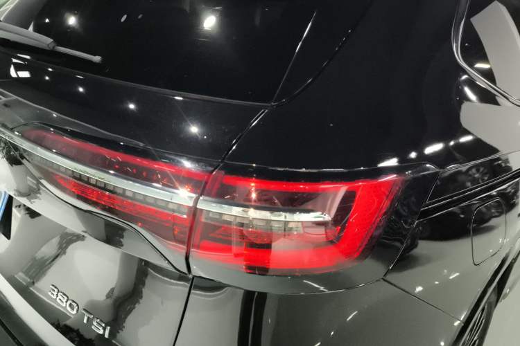 Used Volkswagen Viloran 2020 380TSI Flagship Edition Right Rear Taillight