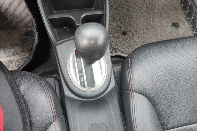 Used Honda Fit 2011 1.5L Automatic Luxury Edition