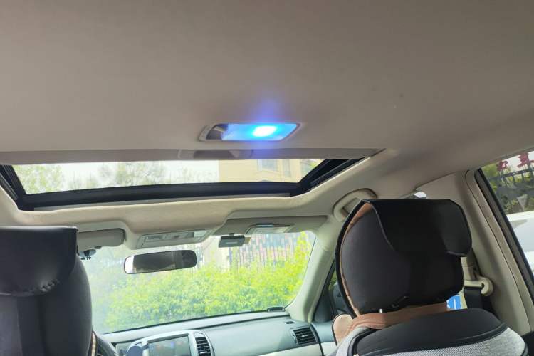 Used Nissan Sylphy 2016 Classic 1.6XE Manual Leading Edition Headliner