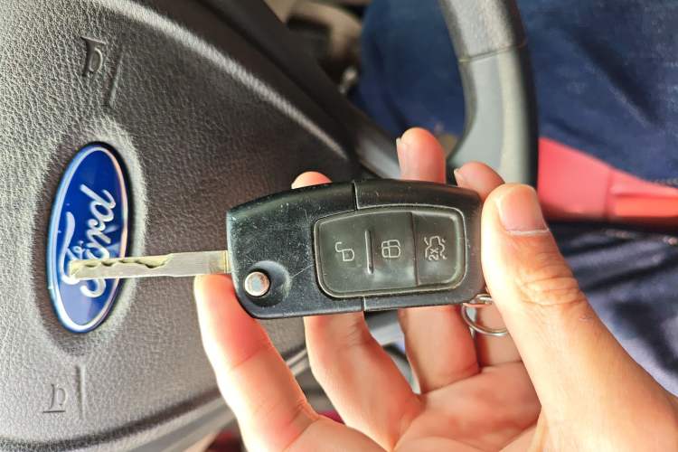 Used Ford Fiesta 2013 Sedan 1.5L Manual Fashion Edition
