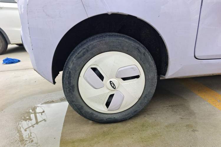 Used Chery QQ Ice Cream 2022 170km Sundae Phosphate Lithium-Ion