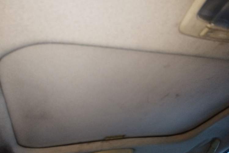 Used Huatai Santa Fe Classic 2012 2.0L Gasoline Manual Two-Wheel Drive with Sunroof
