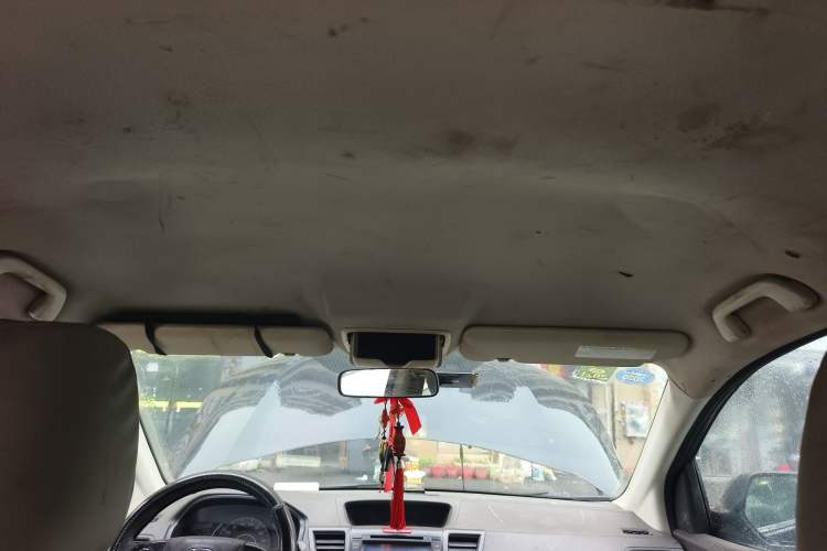 Used Honda CR-V 2012 2.0L two-wheel drive urban version
