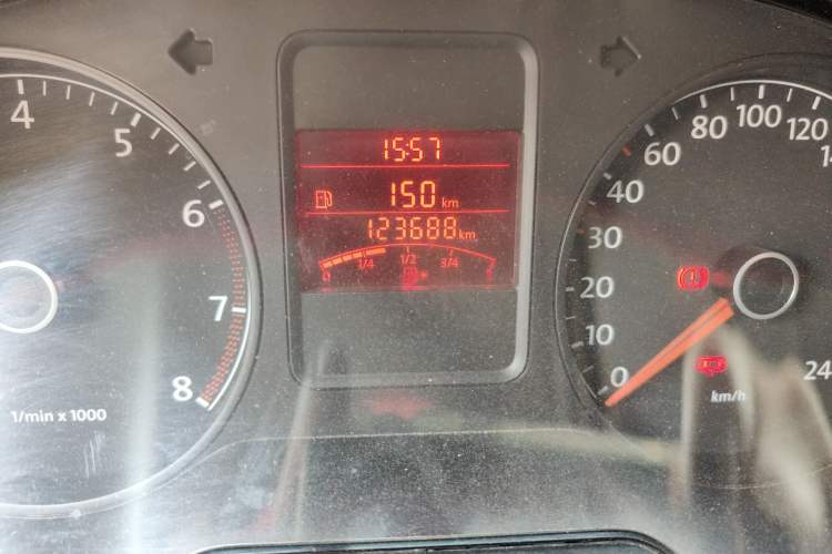 Used Volkswagen Polo 2011 1.4L Manual ZhiShang Edition