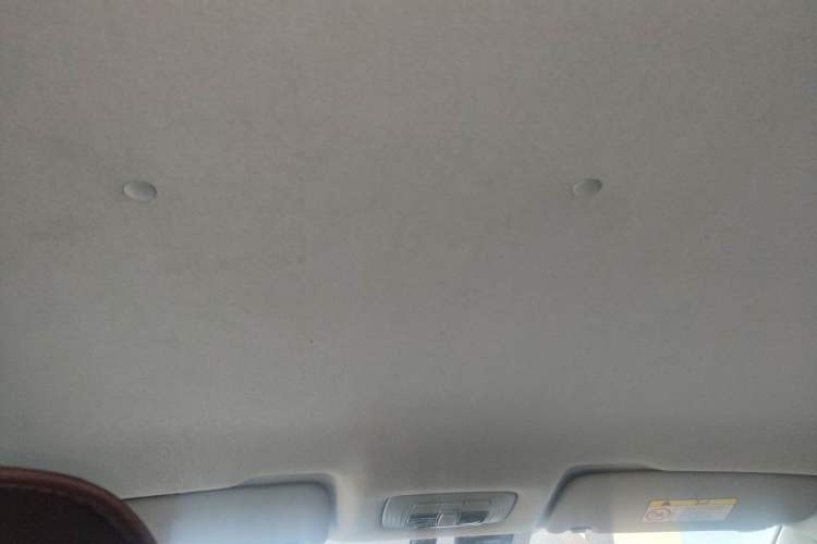 Used Brilliance H530 2017 1.6L Automatic Comfort Model Headliner