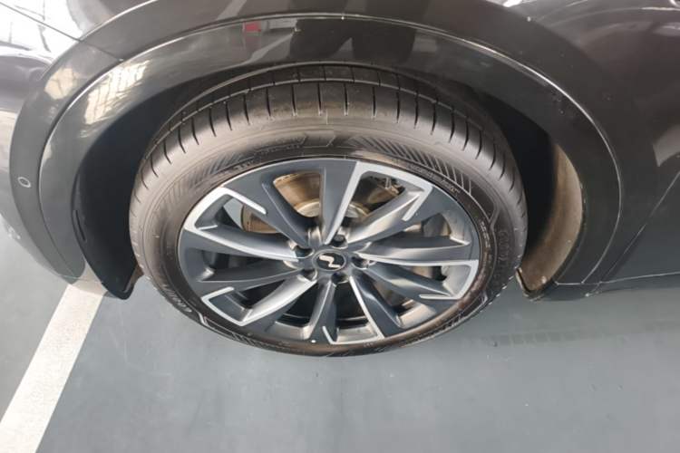 Used ONVO L60 2024 60 kWh Rear-Drive Version Left Front Wheel Hub