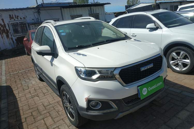 Used Haval H1 2016 Revised Version Blue Badge 1.5L AMT Luxury Edition Front Right 45 Deg
