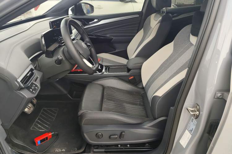 Used Volkswagen ID.4 CROZZ 2021 Standard Range PURE Two-Wheel Drive Version