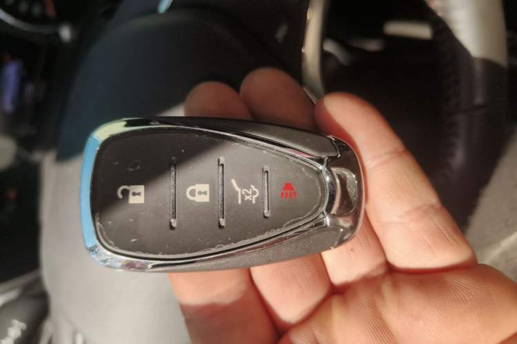 Used Chevrolet Equinox 2019 Redline 550T Automatic All-Wheel-Drive RS Model China VI Standard Vehicle Key