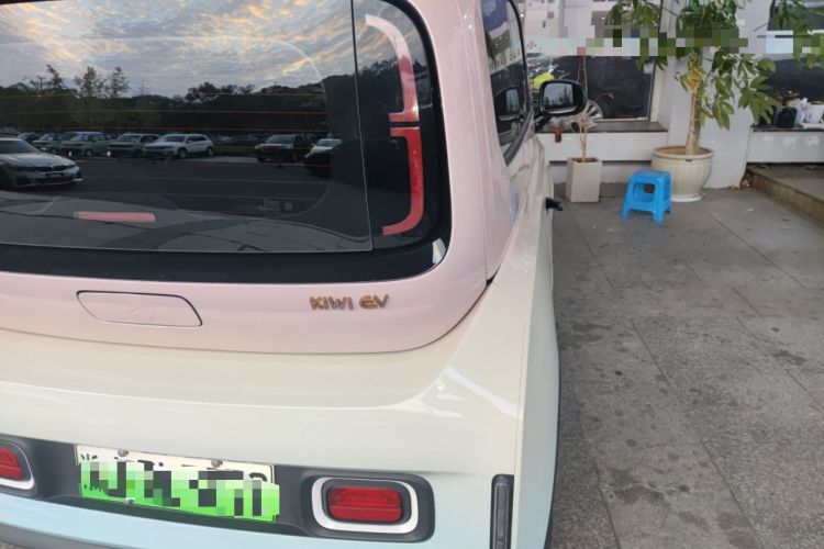 Used Baojun KiWi EV 2022 Artist Lite Edition Lithium Iron Phosphate