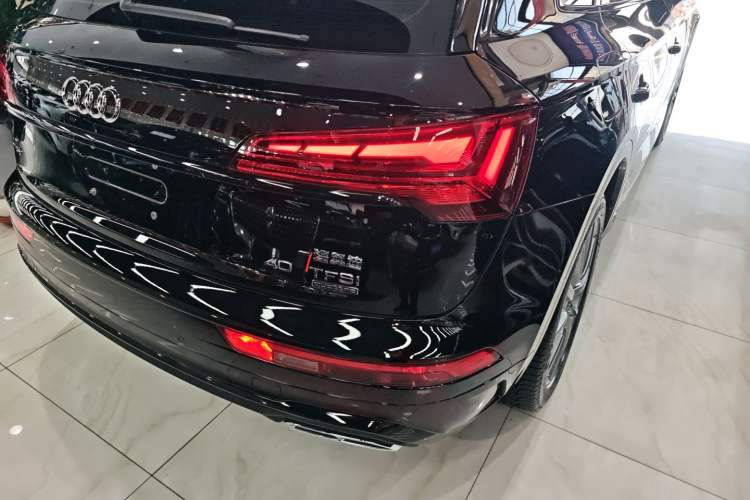 Used Audi Q5L 2023 40T Luxury Dynamic Model
