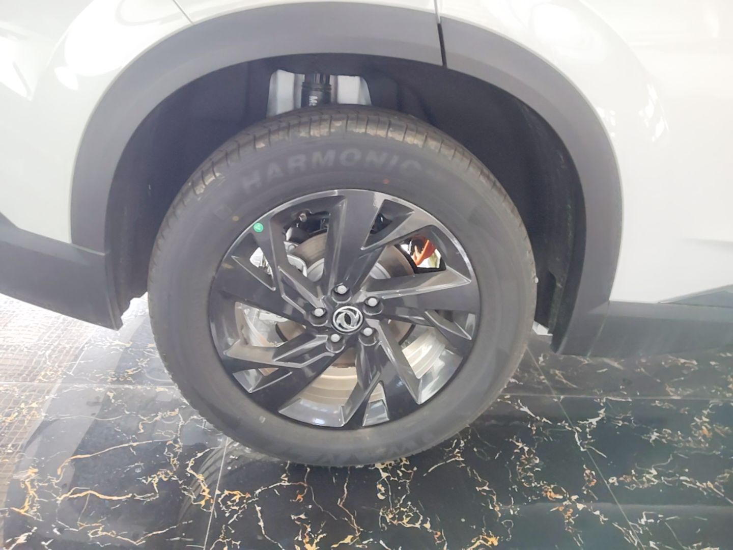 Dongfeng Aeolus SKY EV01 2025 530 km AIR Elite Edition — снимка 11