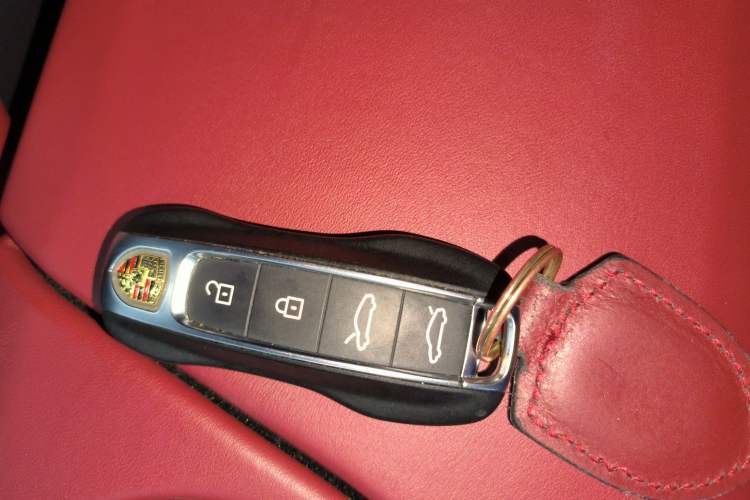 Used Porsche Taycan 2022-Year Updated Taycan