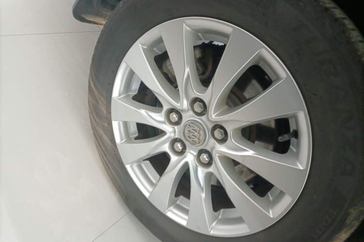 Used Buick LaCrosse 2013 2.4L SIDI Leading Comfort Version