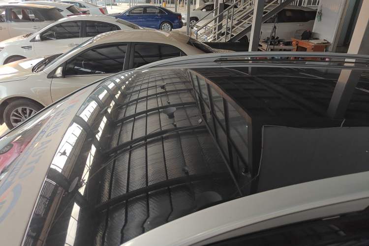 Used Baojun 530 2021 Global Car Anniversary Edition 1.5T Manual Luxury Model 7 Seats