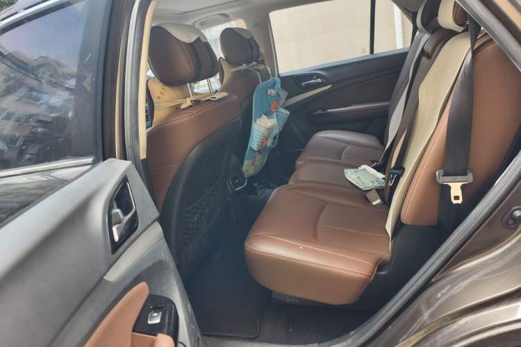 Used BYD S7 2017 1.5T Manual Luxury Model
