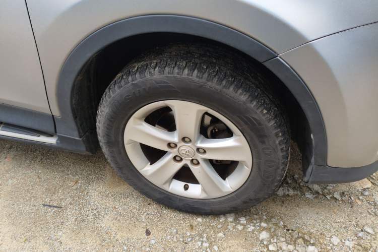 Used Toyota RAV4 2013 2.5L Automatic 4x4 Elite Edition
