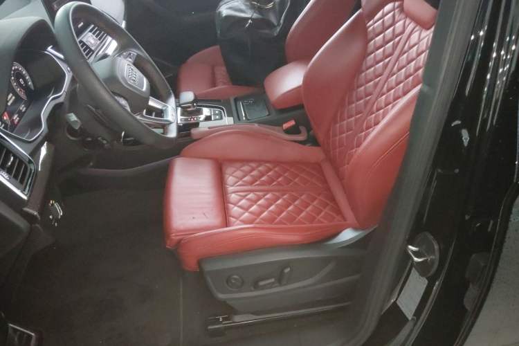 Used Audi SQ5 Sportback 2023 3.0 TFSI quattro Left Front Seat