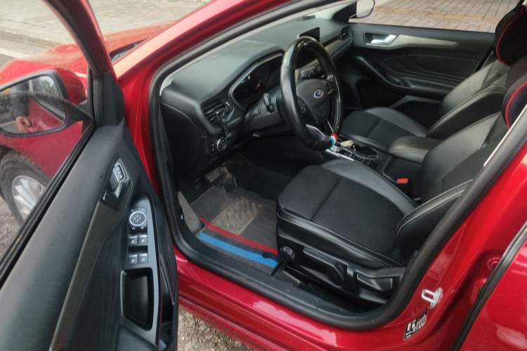 Used Ford Focus 2020 Sedan EcoBoost 180 Automatic Trend Edition