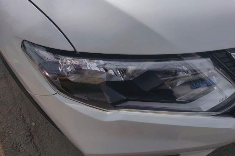 Used Nissan X-Trail 2019 2.0L CVT Smart Connect Comfort Edition 2WD
