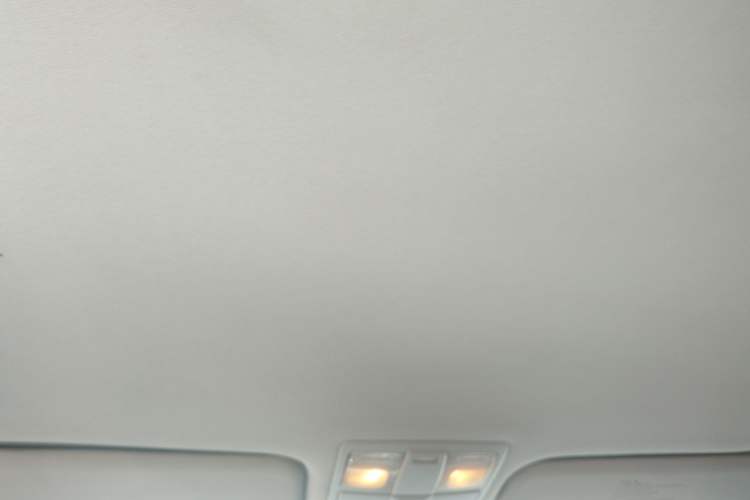 Used Kia Sportage R 2012 2.0L Manual Two-Wheel Drive GL Trim Headliner