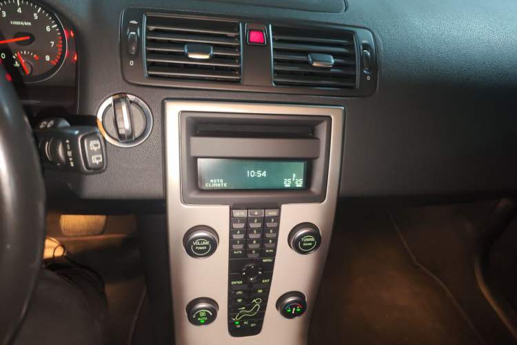 Used Volvo C30 2011 2.0 ZhiShang Edition