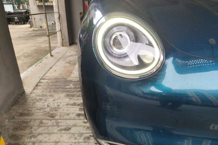 Used ORA Good Cat 2021 400km Standard Range Venus Edition Lithium Iron Phosphate Right Front Headlight