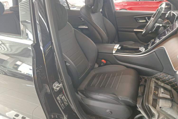 Used Mercedes-Benz GLC 2024 GLC 300 L 4MATIC Dynamic Edition 7-seater