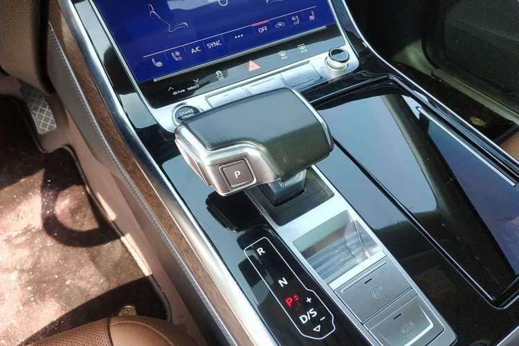 Used Audi Q7 2023 45 TFSI quattro S line Sport model
