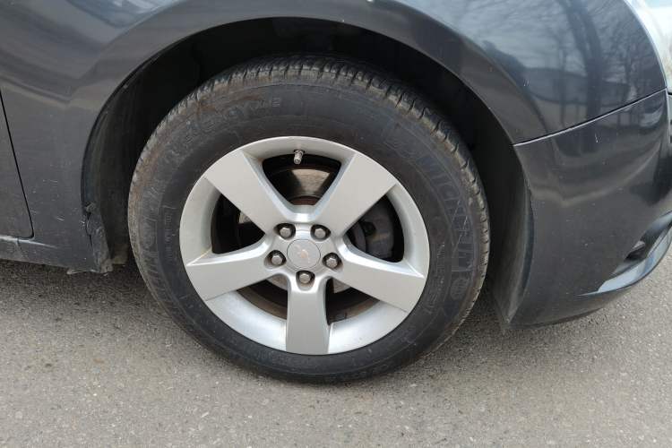 Used Chevrolet Cruze 2011 1.6L SE MT Transformers Edition