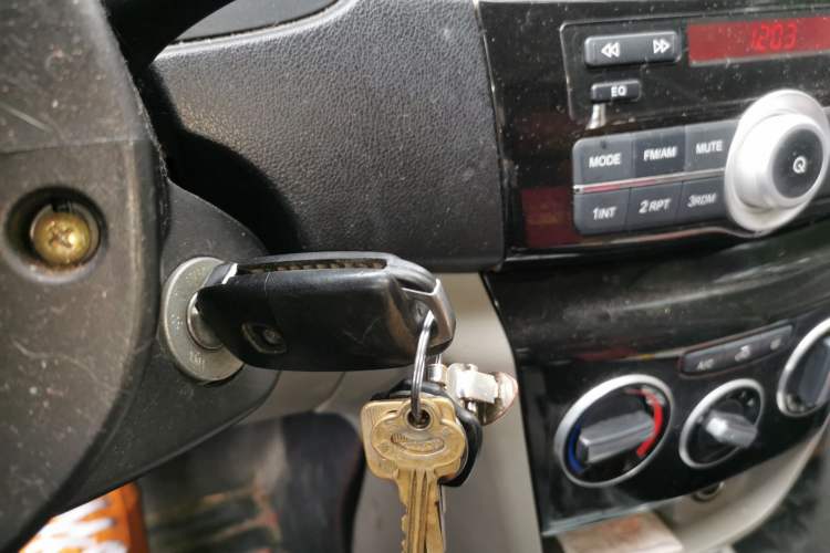 Used CHANGAN Alsvin V3 2015 1.4L Manual Meiruan Model China V Standard