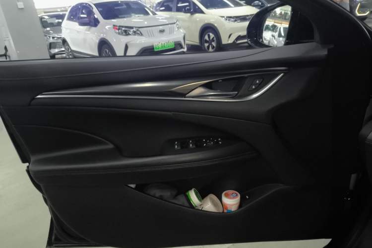 Used Buick LaCrosse 2022 652T Luxury Version Interior 4