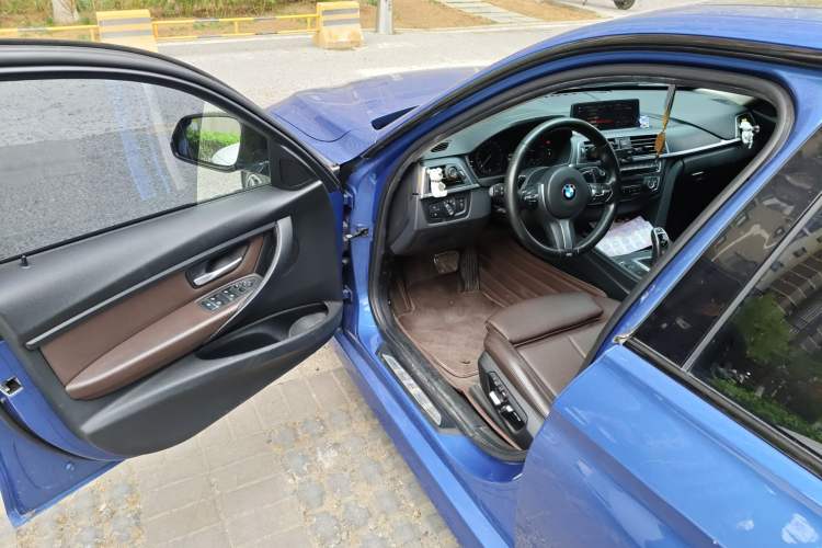 Used BMW 3 Series 2018 320Li Leading Model M Sport Package
