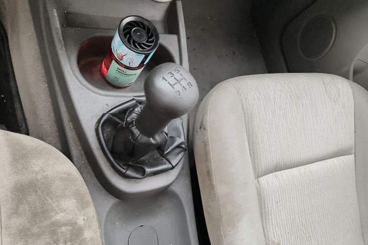 Used Wuling Hongguang 2013 1.5L Base Version
