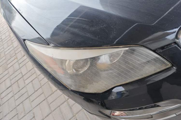 Used Leopaard Feiting 2010 Fashion Edition 1.5L Two-Wheel Drive Comfort Version Right Front Headlight