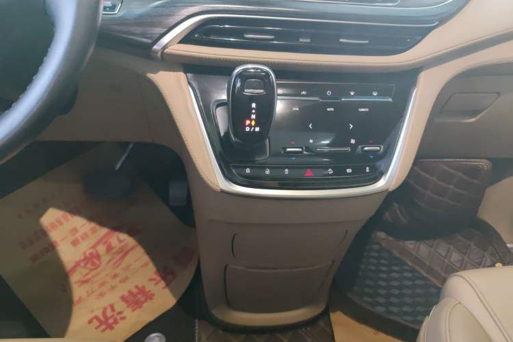 Used Buick GL8 2020 ES Land Cruiser 653T Luxury Model